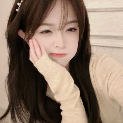 花落水流红
