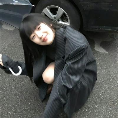 老师！是裂口女！
